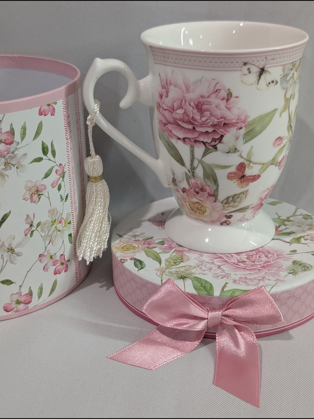 Floral Pink Porcelain Tea Mug with Gift Box